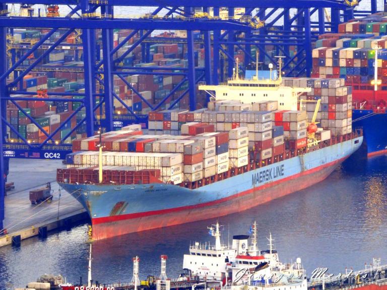 LOUIS MAERSK photo